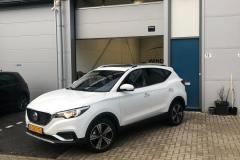 Ramen Blinderen MG ZS EV